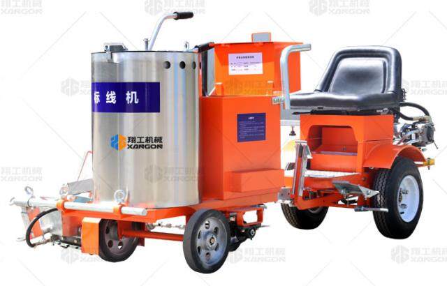 熱熔劃線機配置助力車，高施工高標(biāo)線質(zhì)量